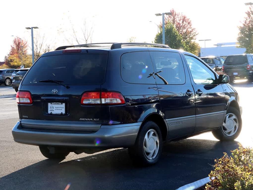 used 2002 Toyota Sienna car, priced at $4,480
