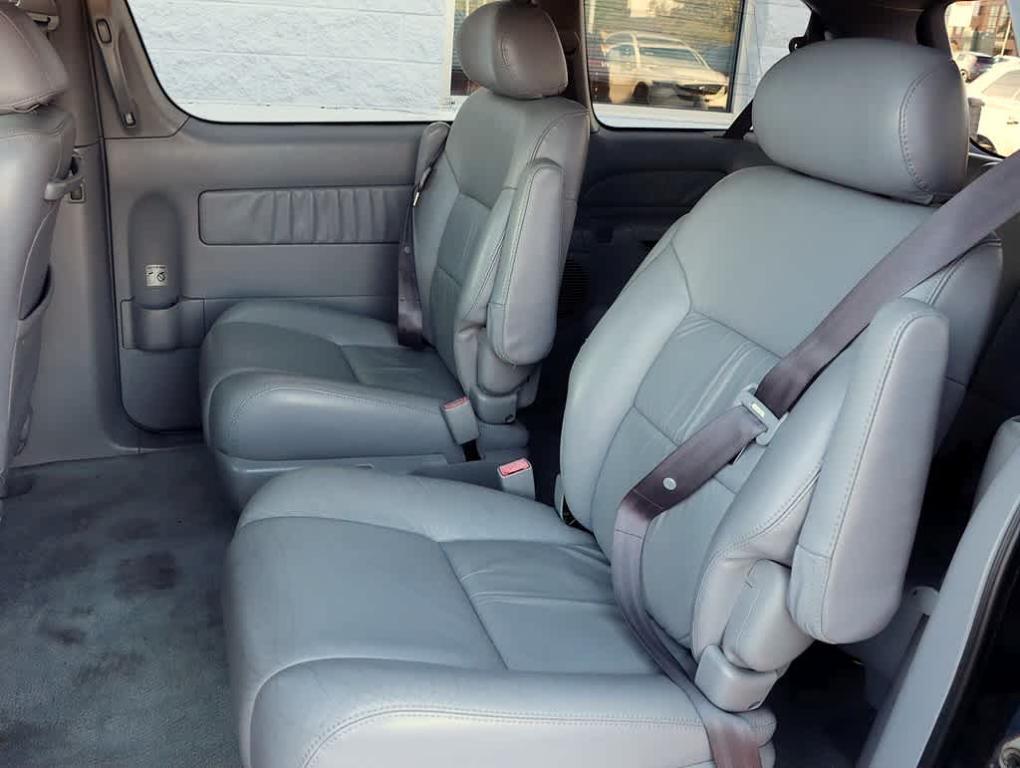 used 2002 Toyota Sienna car, priced at $4,480
