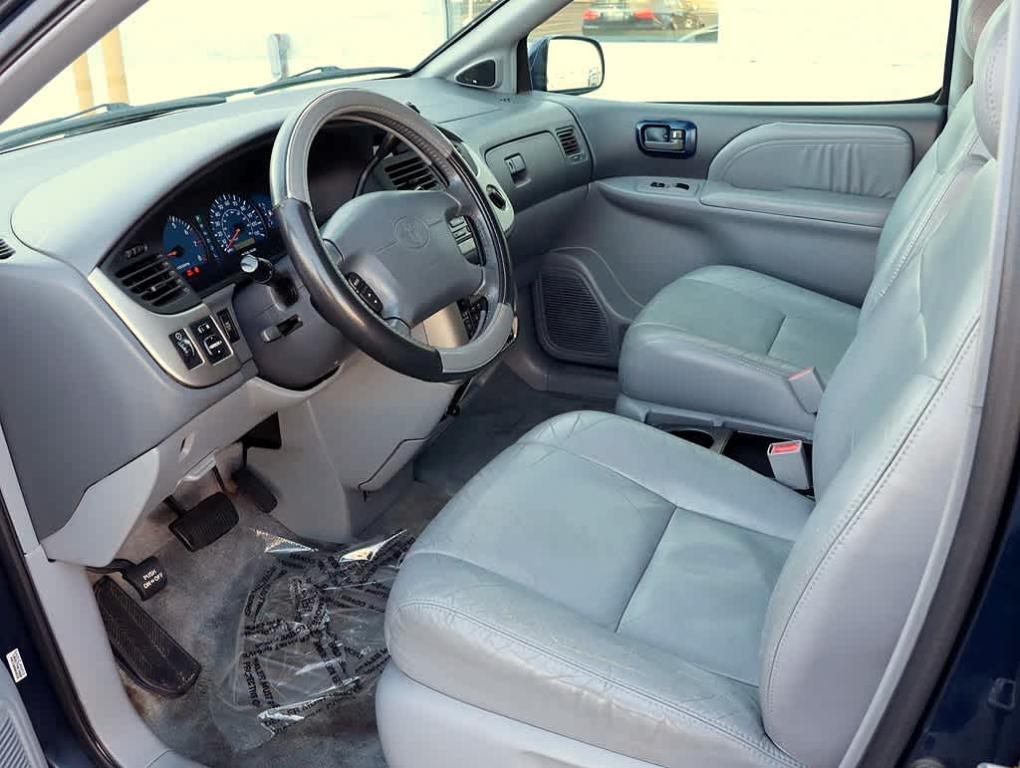 used 2002 Toyota Sienna car, priced at $4,480