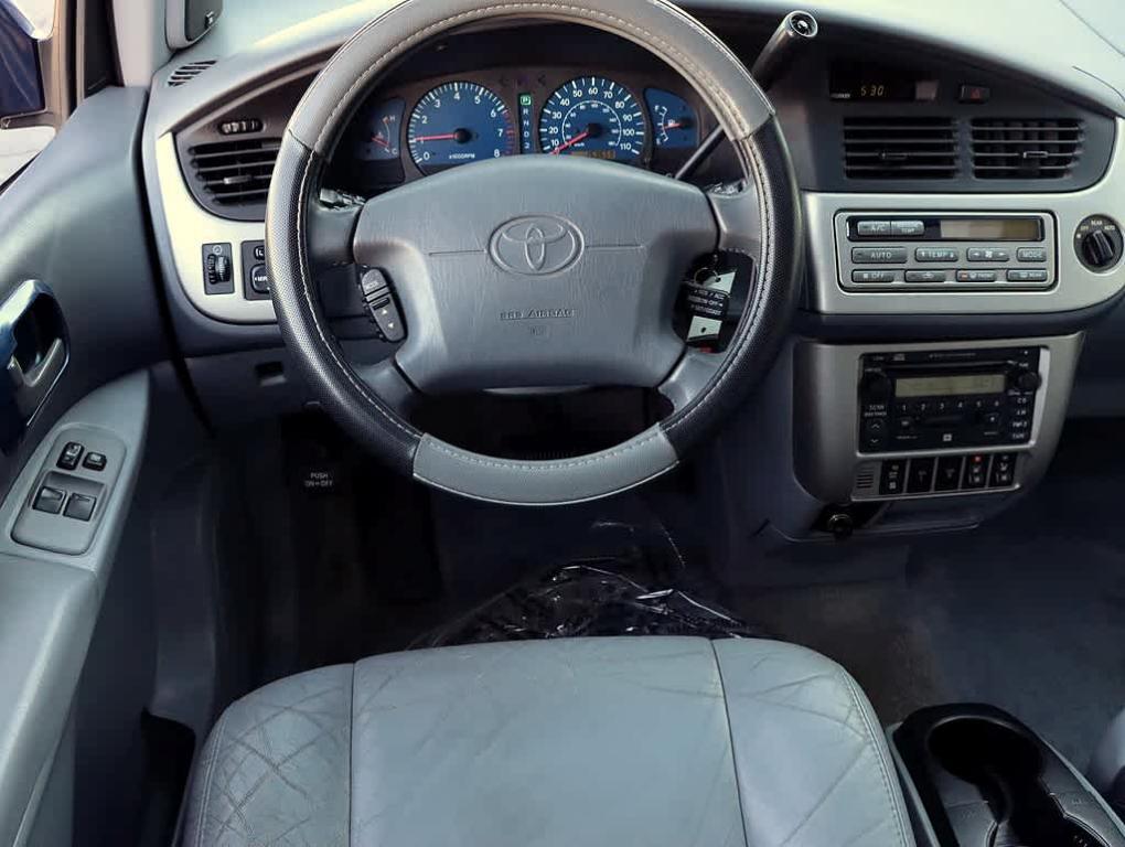 used 2002 Toyota Sienna car, priced at $4,480