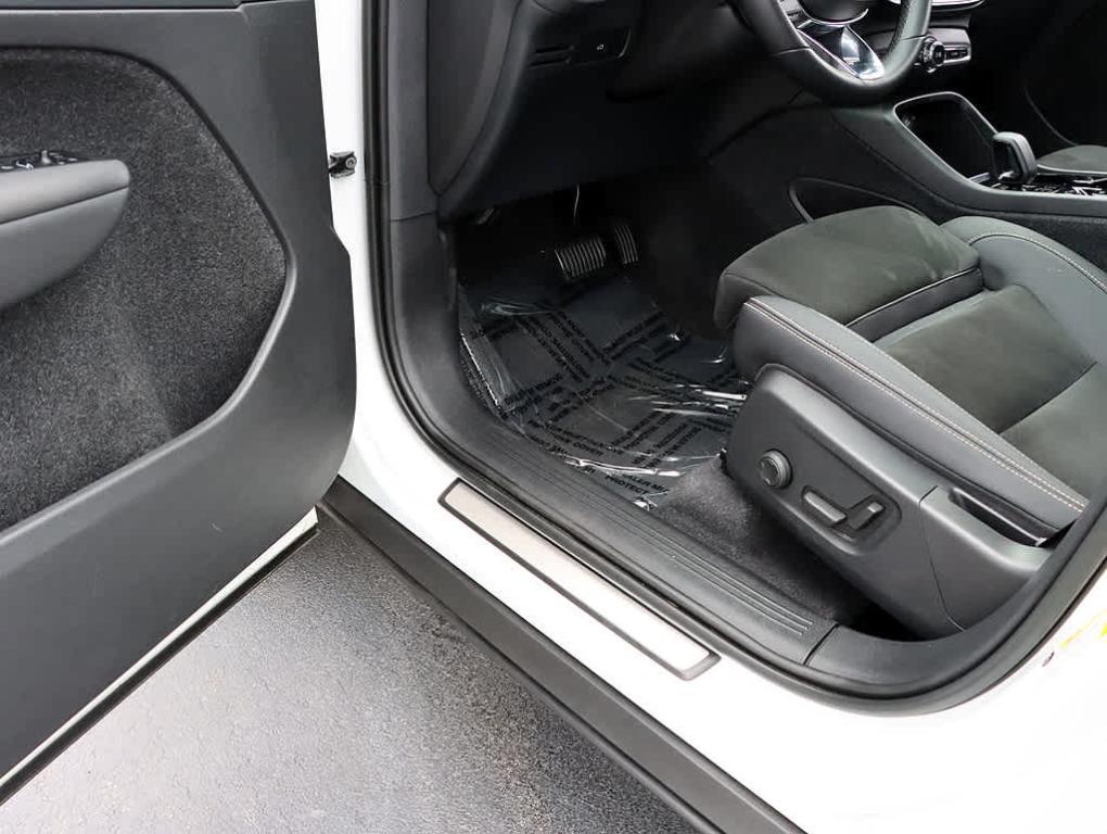 used 2023 Volvo XC40 car, priced at $24,606