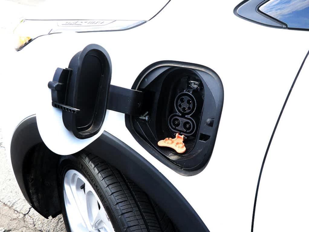 used 2022 Chevrolet Bolt EUV car, priced at $18,987