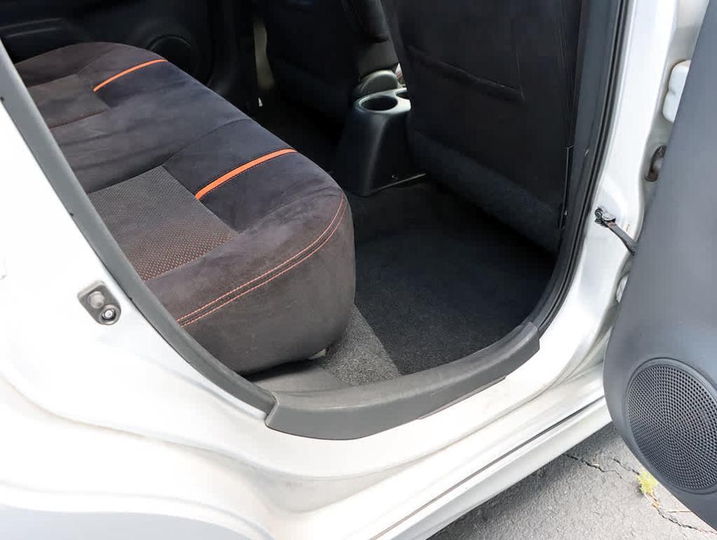 used 2015 Nissan Versa Note car, priced at $3,895