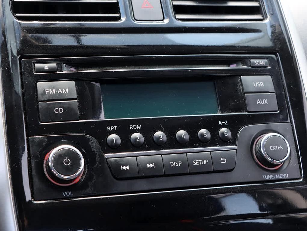 used 2015 Nissan Versa Note car, priced at $3,895