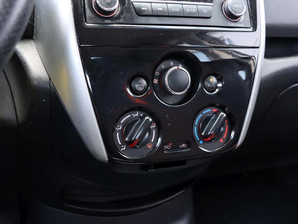 used 2015 Nissan Versa Note car, priced at $3,895