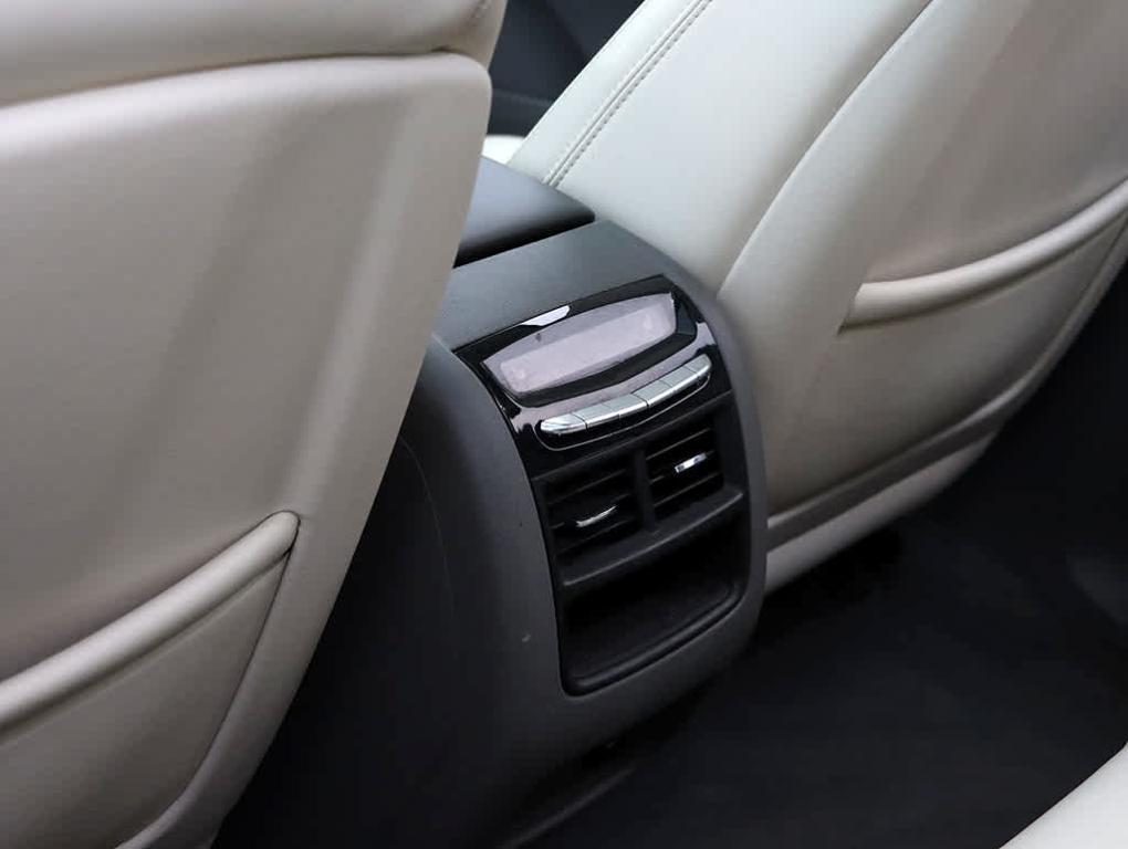 used 2017 Cadillac XT5 car, priced at $12,043
