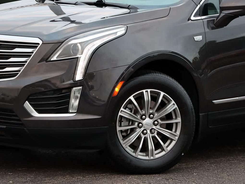 used 2017 Cadillac XT5 car, priced at $12,043