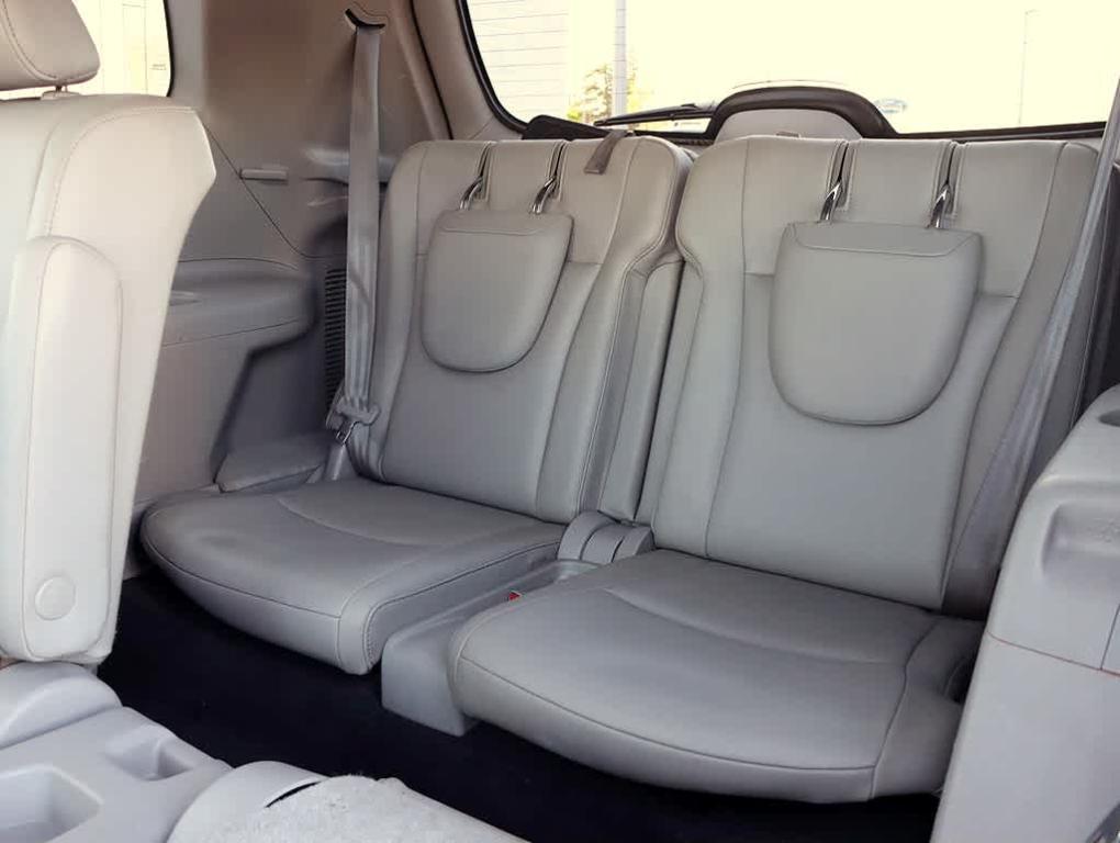 used 2013 Toyota Highlander car, priced at $11,568