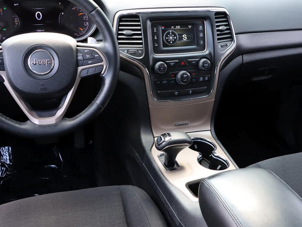 used 2015 Jeep Grand Cherokee car, priced at $13,774