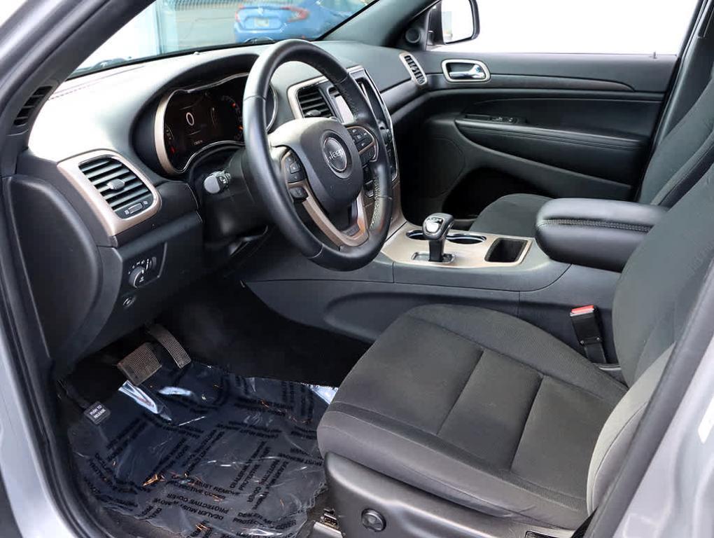used 2015 Jeep Grand Cherokee car, priced at $13,774