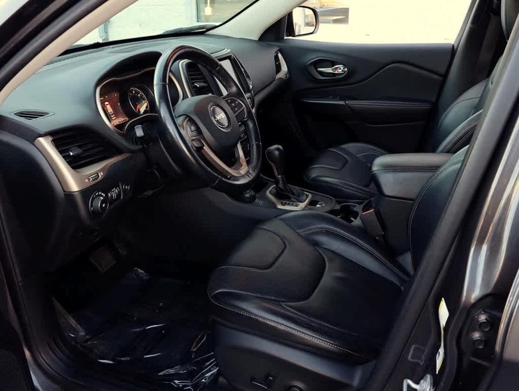 used 2015 Jeep Cherokee car, priced at $5,501