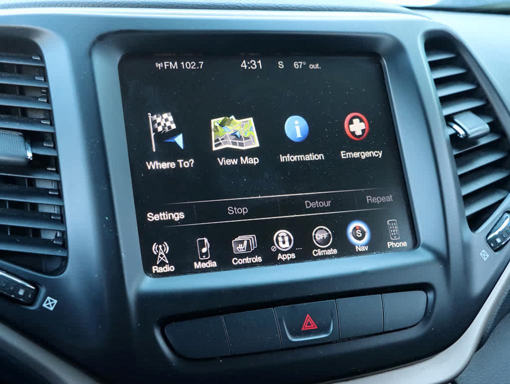 used 2015 Jeep Cherokee car, priced at $5,501