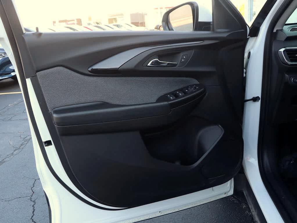 used 2023 Chevrolet TrailBlazer car, priced at $21,165