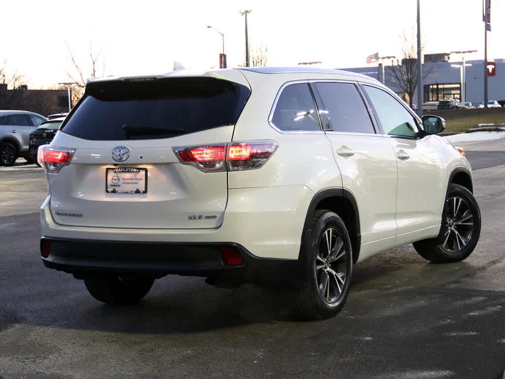 used 2016 Toyota Highlander car, priced at $17,450