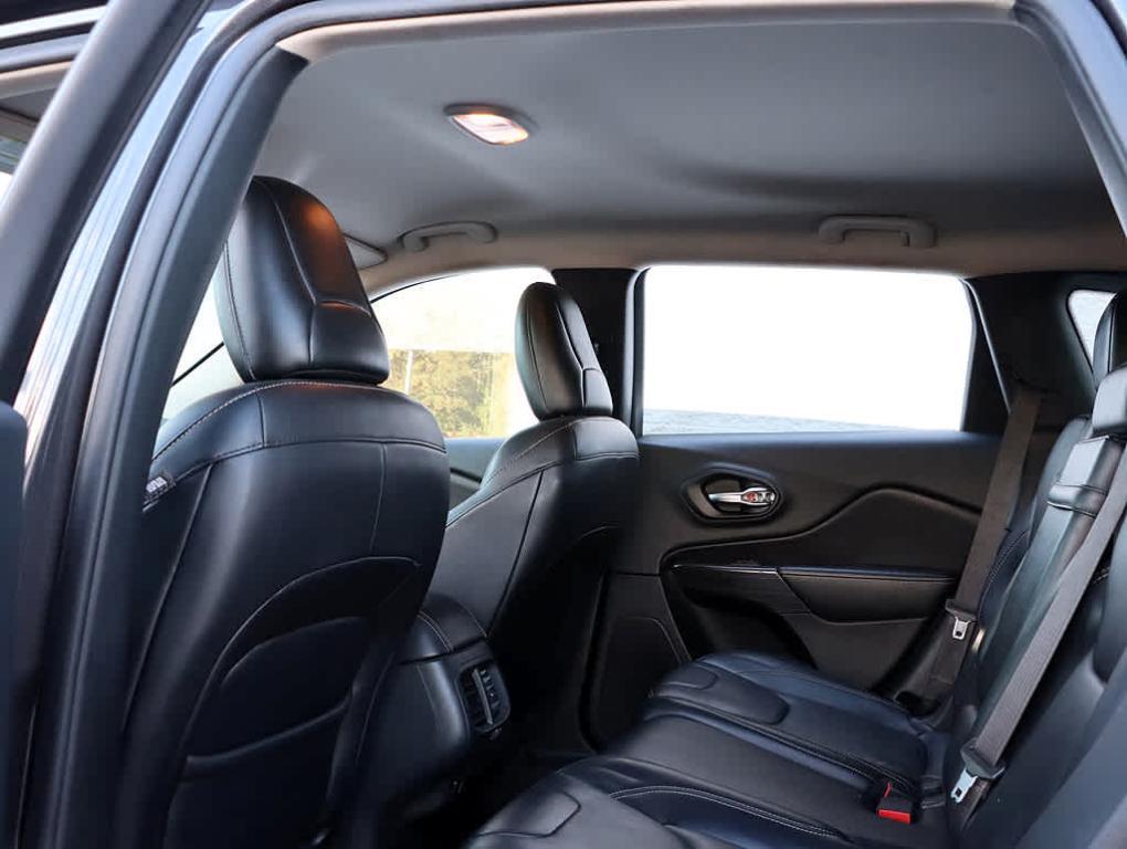 used 2016 Jeep Cherokee car, priced at $10,987
