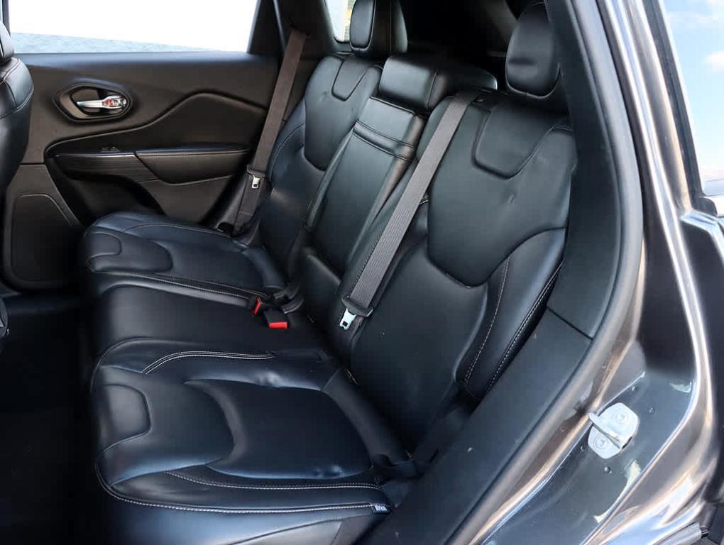 used 2016 Jeep Cherokee car, priced at $10,987