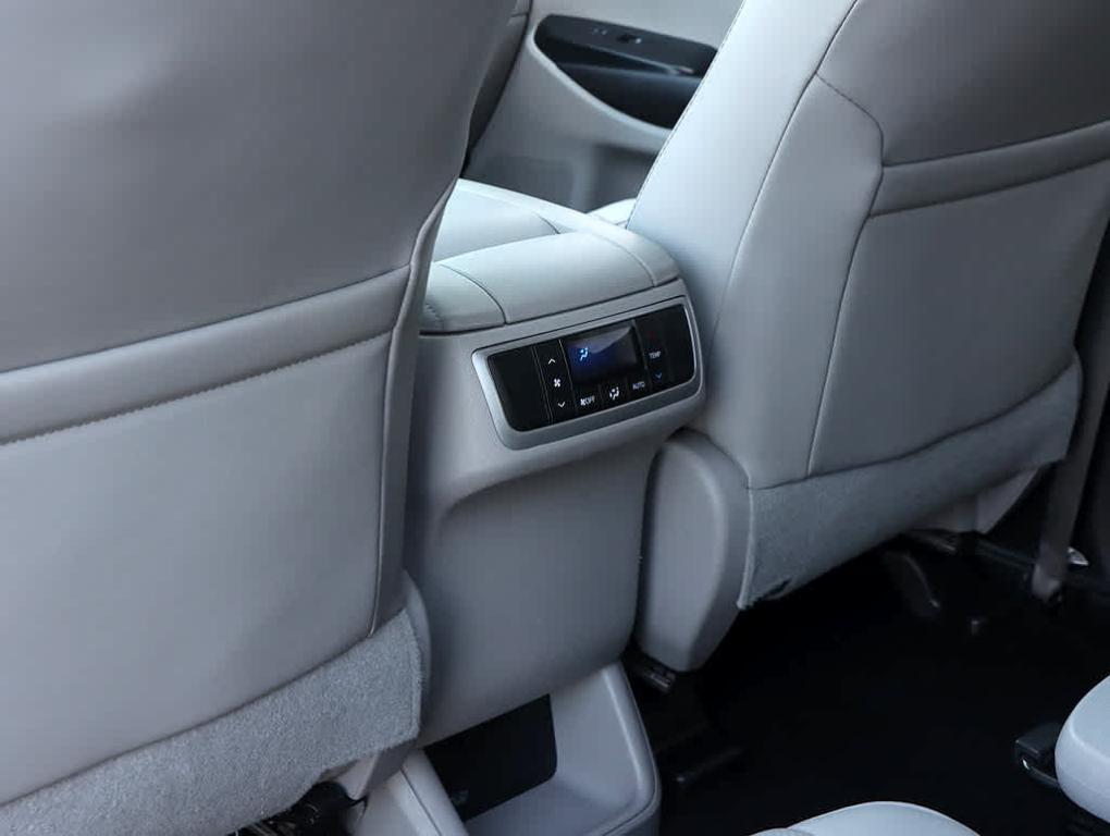 used 2016 Toyota Highlander car, priced at $19,362