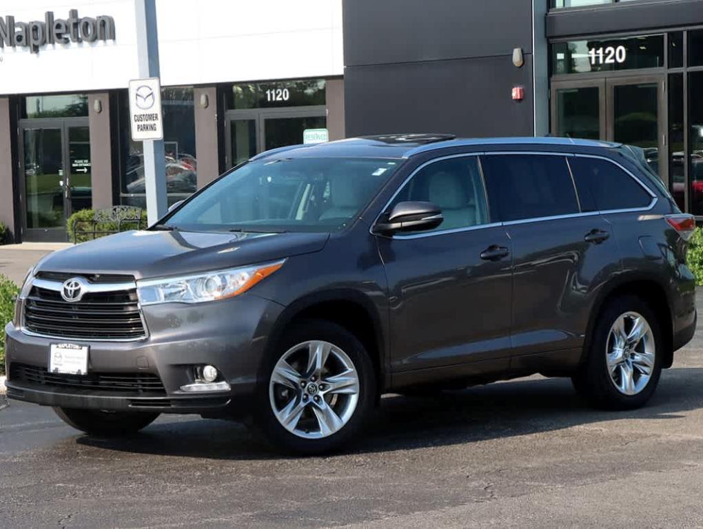 used 2016 Toyota Highlander car, priced at $19,362