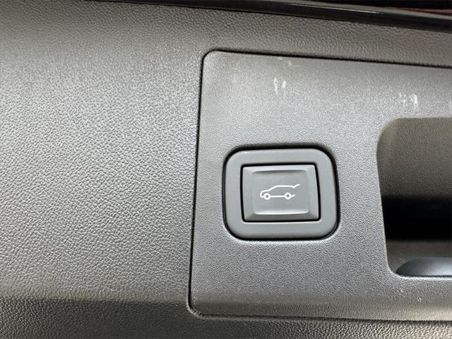 used 2024 Cadillac XT5 car, priced at $49,977