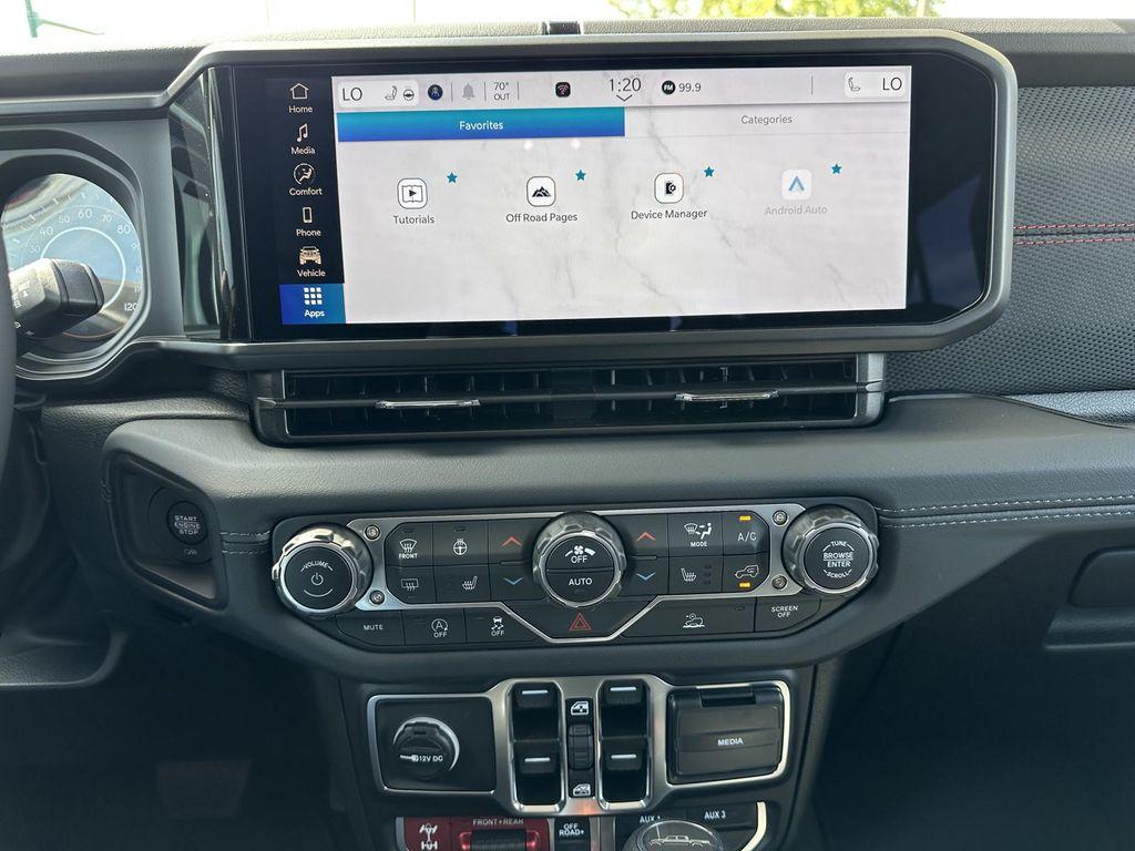 new 2025 Jeep Gladiator car, priced at $48,096