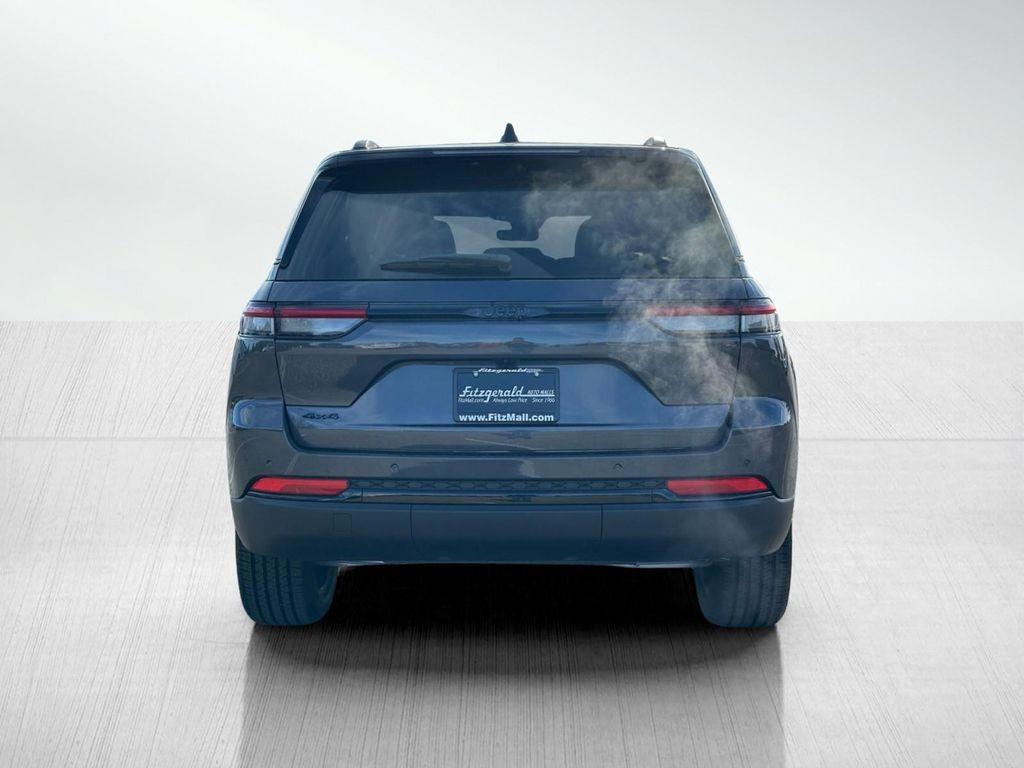 new 2025 Jeep Grand Cherokee car, priced at $40,838