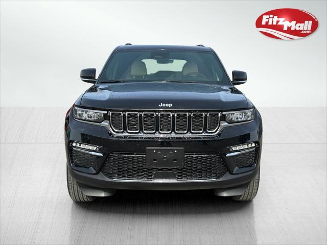 new 2025 Jeep Grand Cherokee car, priced at $48,000