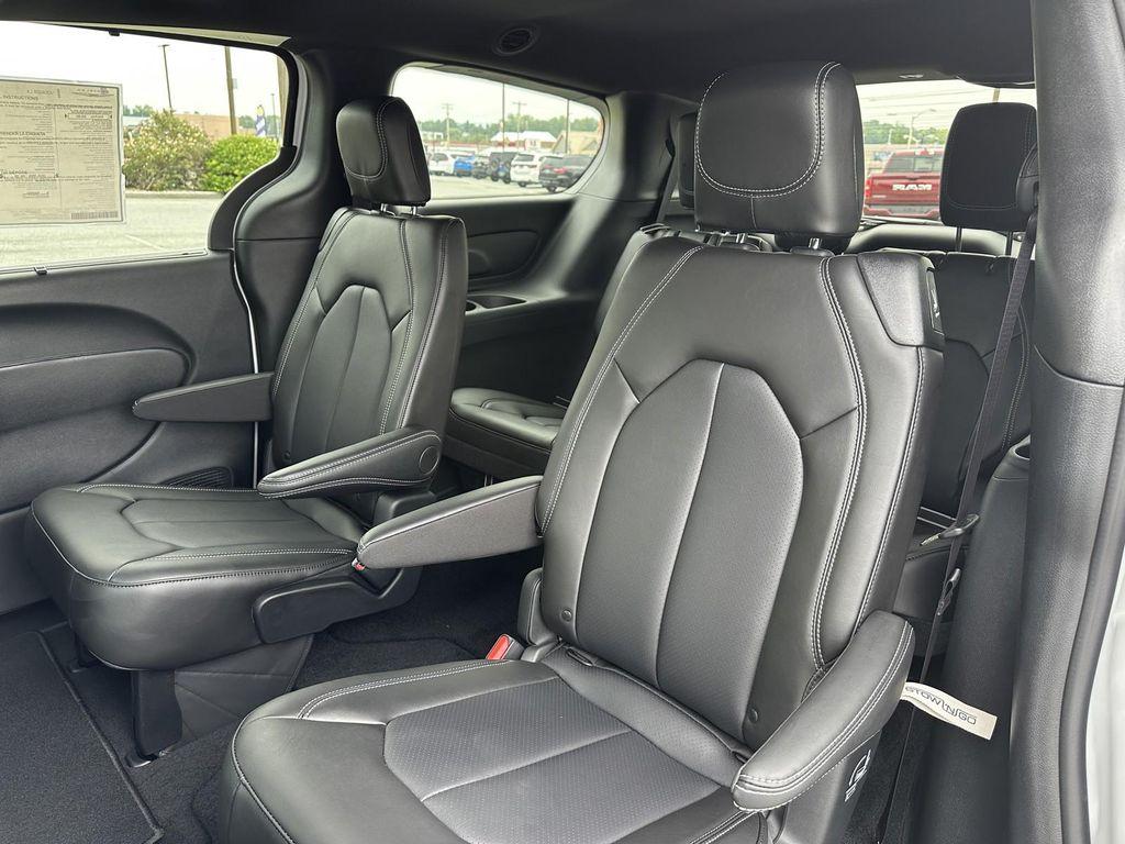 new 2025 Chrysler Voyager car, priced at $38,938