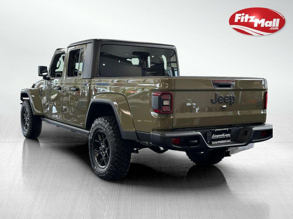 new 2025 Jeep Gladiator car, priced at $44,985
