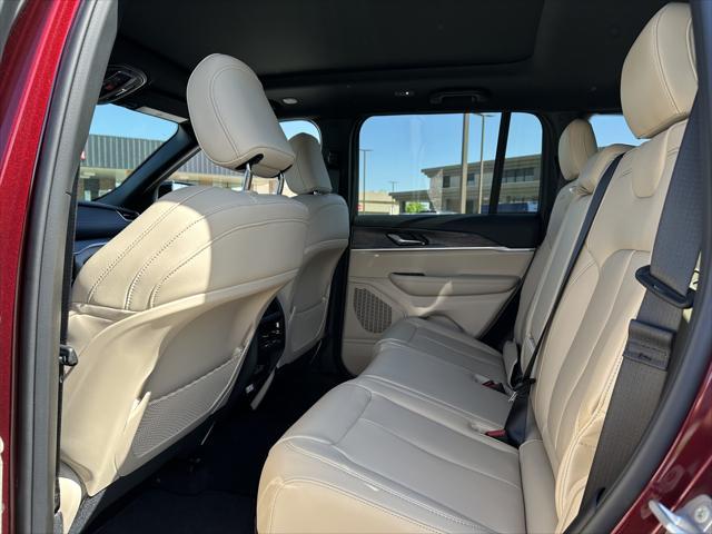 new 2025 Jeep Grand Cherokee car, priced at $47,136