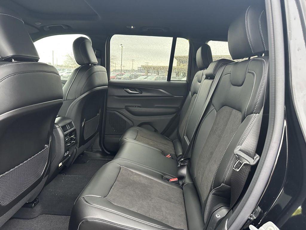 new 2025 Jeep Grand Cherokee car, priced at $41,838