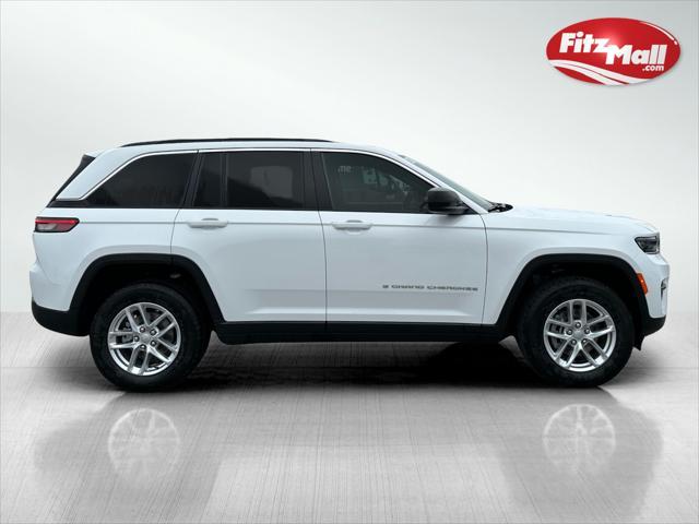 new 2025 Jeep Grand Cherokee car, priced at $39,342