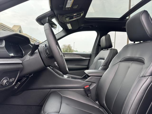 new 2025 Jeep Grand Cherokee car, priced at $45,576