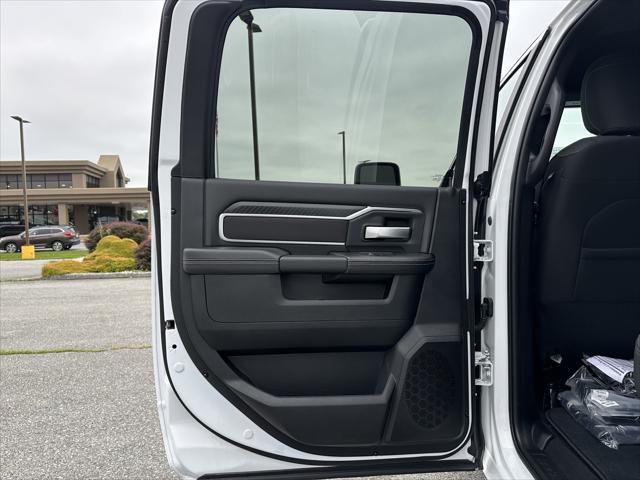 new 2025 Ram 2500 car, priced at $73,162
