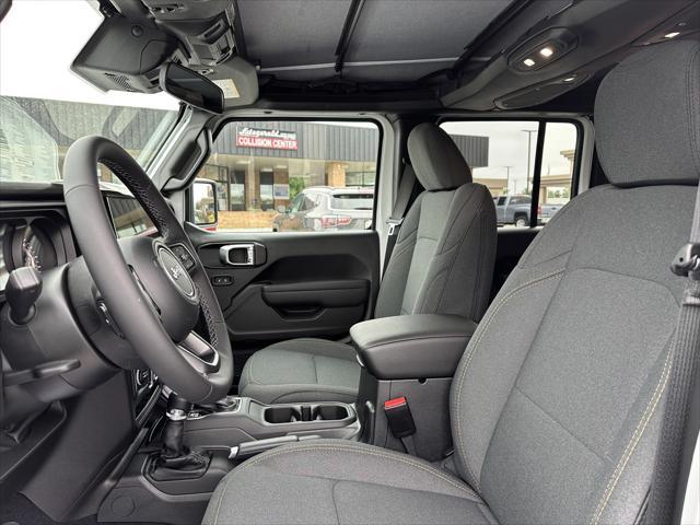 new 2025 Jeep Wrangler car, priced at $43,212