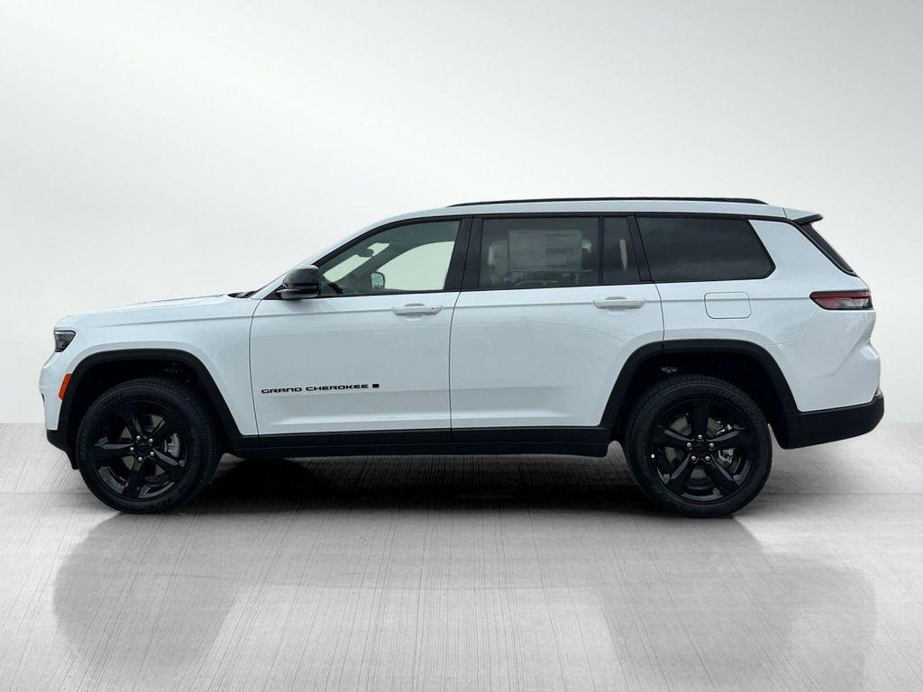 new 2025 Jeep Grand Cherokee L car, priced at $43,712