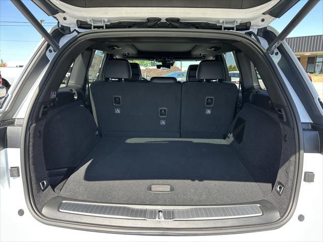 new 2025 Jeep Grand Cherokee car, priced at $58,234