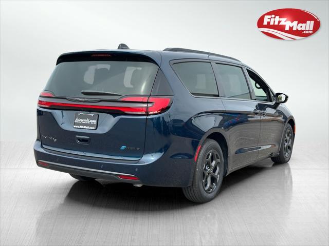 new 2025 Chrysler Pacifica Hybrid car, priced at $52,894