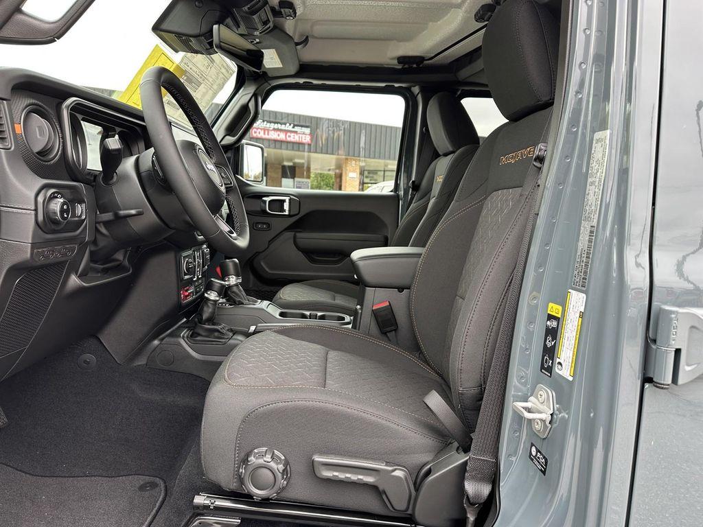 new 2025 Jeep Gladiator car, priced at $51,458