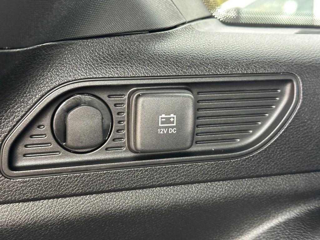 new 2025 Jeep Grand Cherokee car, priced at $45,697