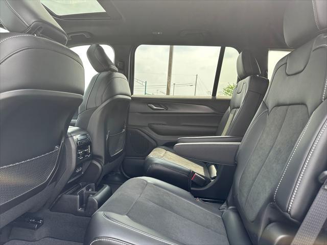 new 2025 Jeep Grand Cherokee L car, priced at $44,772