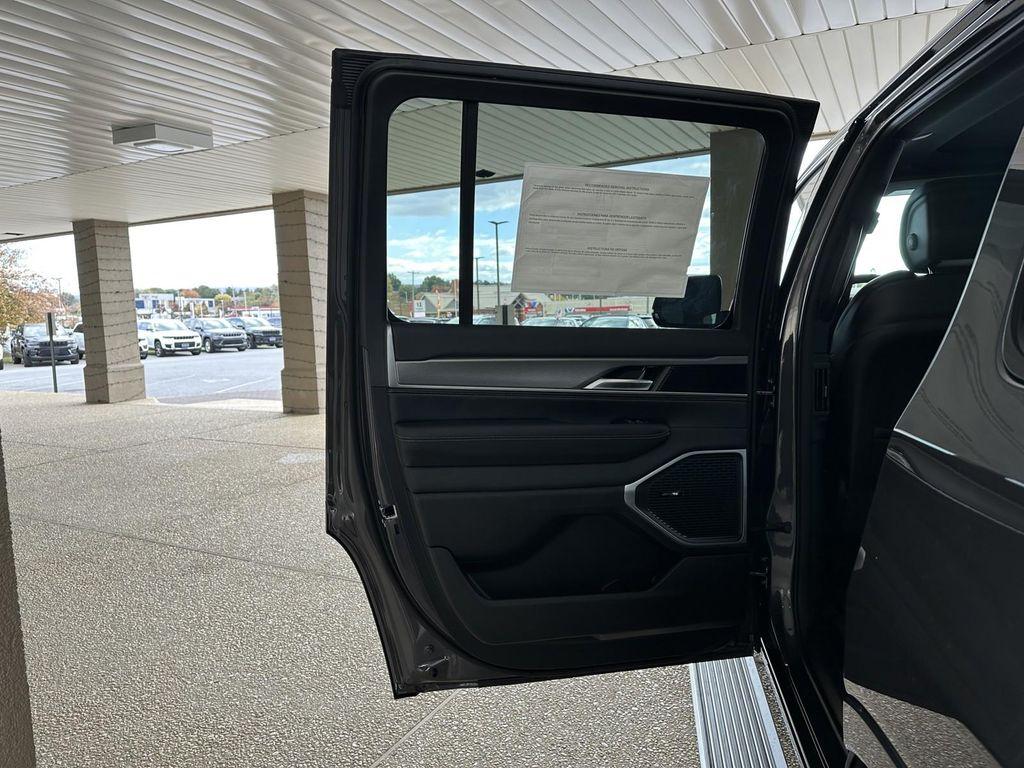 new 2025 Jeep Wagoneer car, priced at $72,339