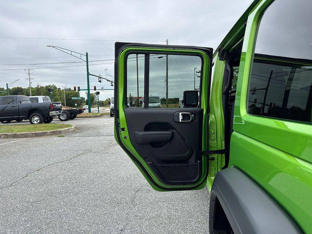 new 2025 Jeep Wrangler car, priced at $46,189