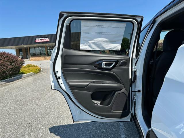 new 2025 Jeep Compass car, priced at $37,070