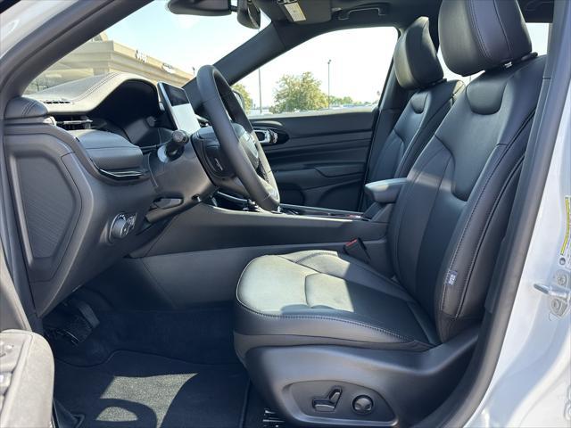 new 2025 Jeep Compass car, priced at $37,070