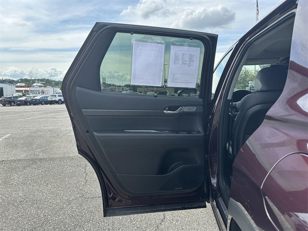 used 2024 Hyundai Palisade car, priced at $35,988