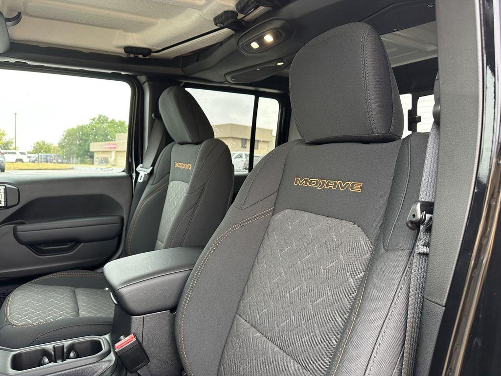 new 2025 Jeep Gladiator car, priced at $49,396