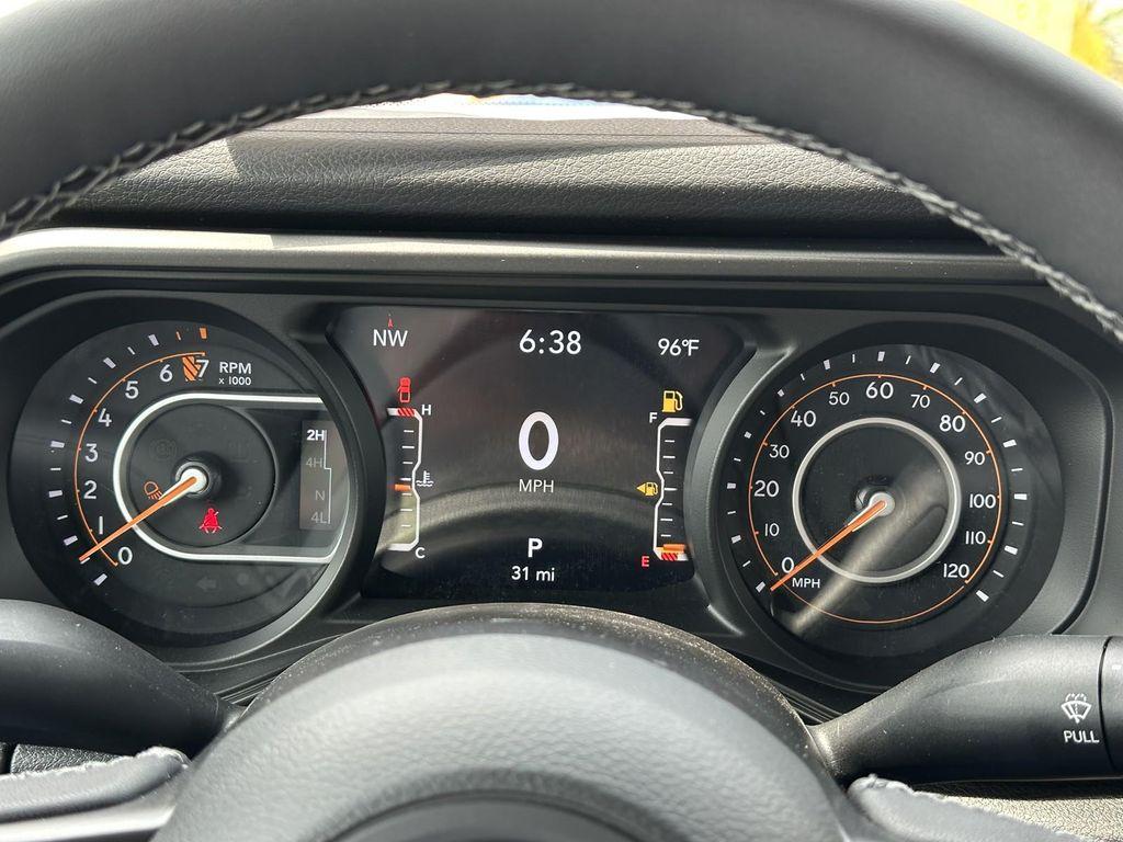 new 2025 Jeep Gladiator car, priced at $42,999