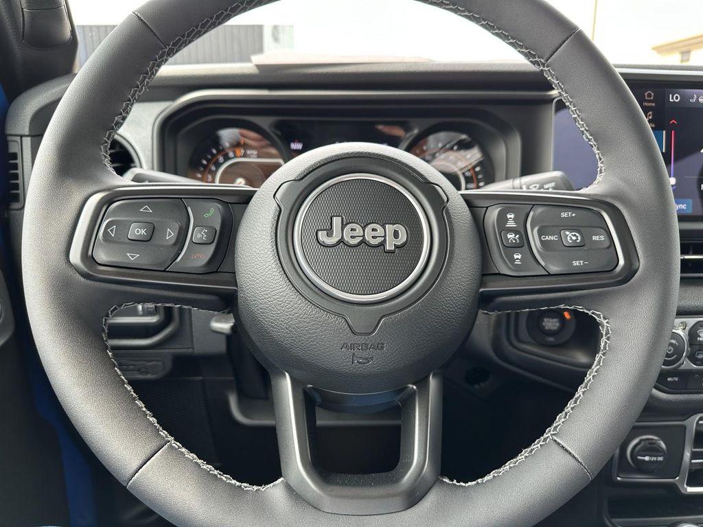new 2025 Jeep Gladiator car, priced at $42,999