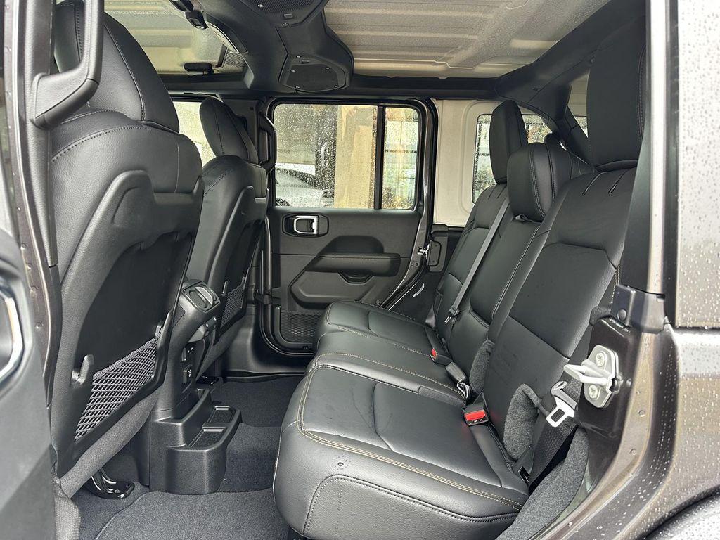 new 2025 Jeep Wrangler car, priced at $51,274