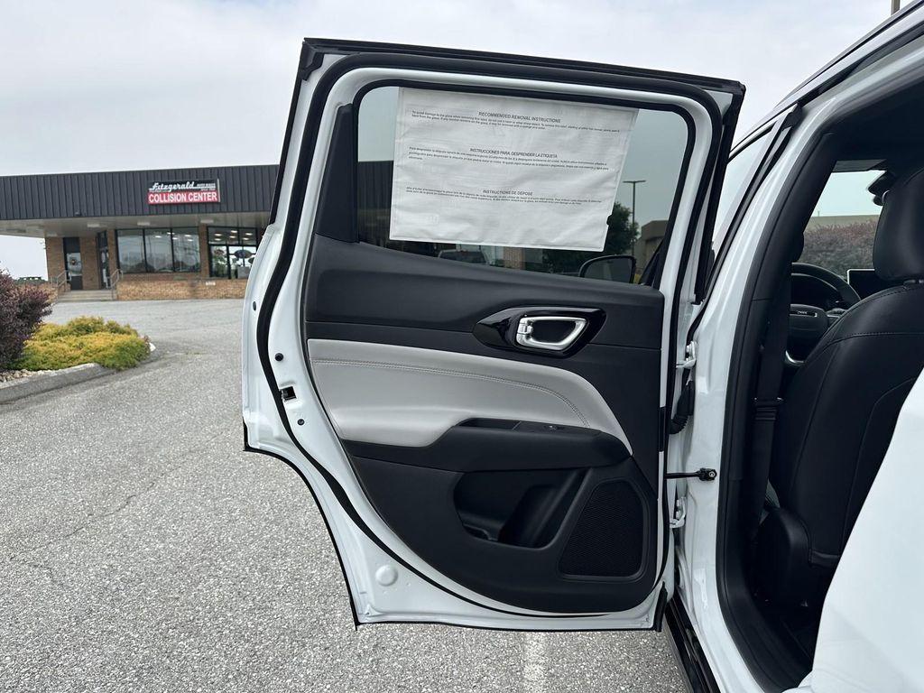 new 2025 Jeep Compass car, priced at $34,343